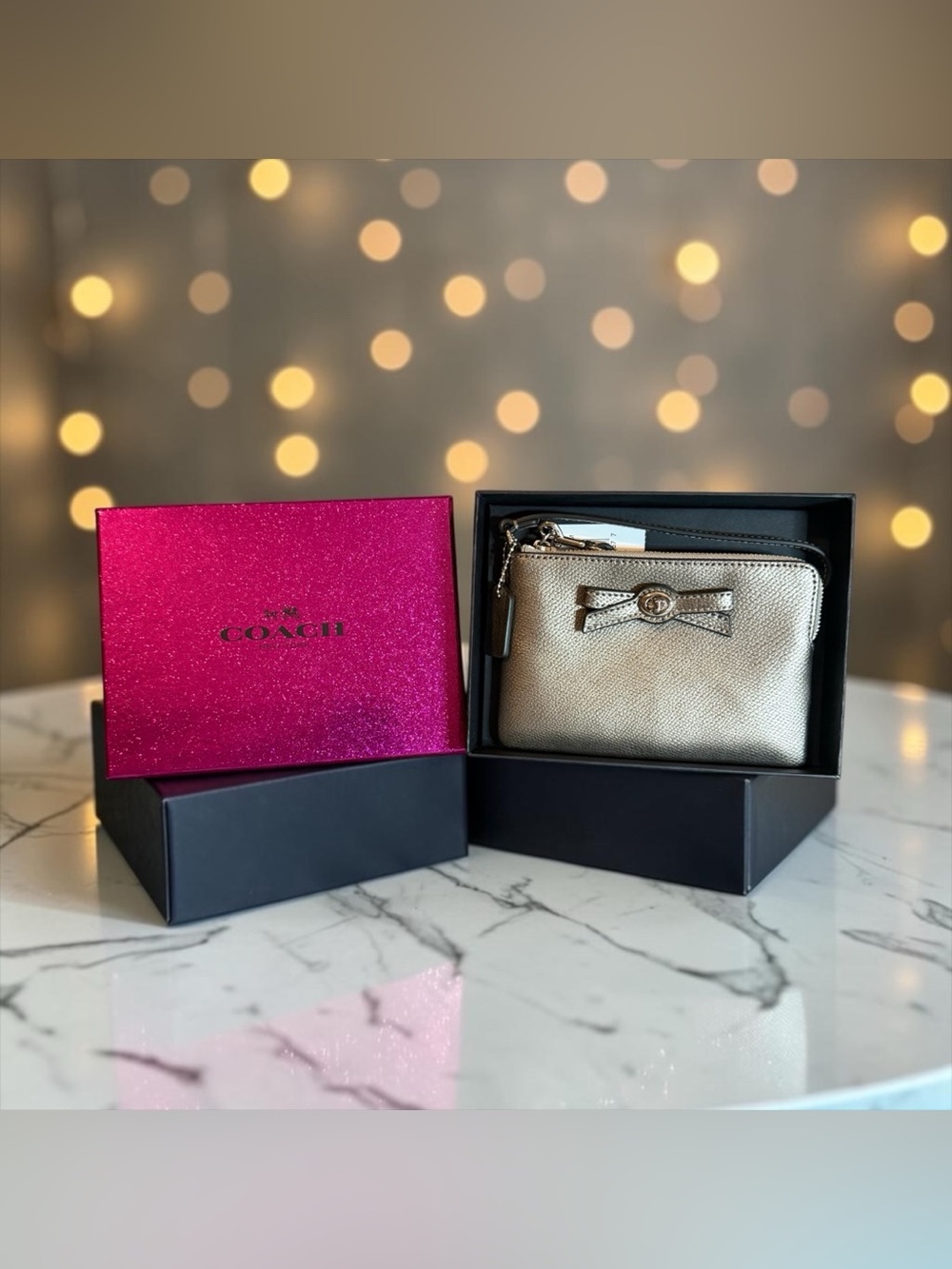 🖤COACH🖤Metallic Turnlock Bow Small Corner Zip Wristlet in Gunmetal/NIB